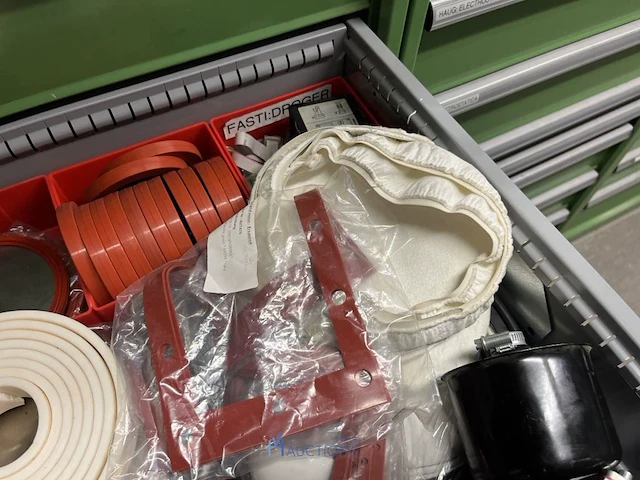 Partij diverse toestelonderdelen - afbeelding 60 van  94