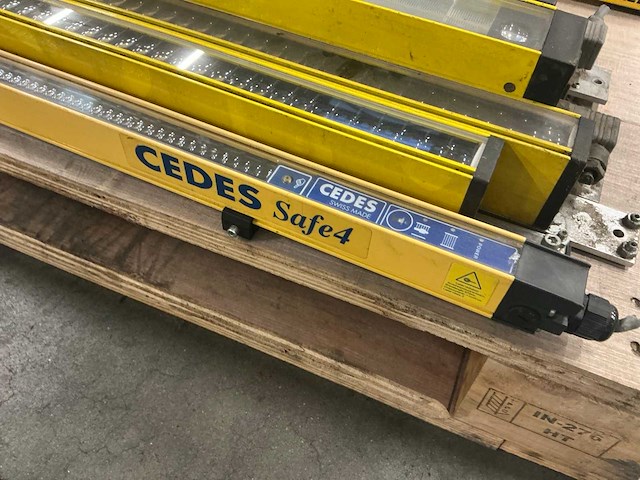 Partij diverse veiligheidslichtschermen / lichtgordijnen - afbeelding 2 van  11