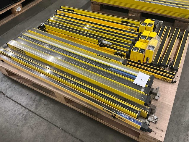 Partij diverse veiligheidslichtschermen / lichtgordijnen - afbeelding 8 van  11