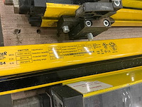 Partij diverse veiligheidslichtschermen / lichtgordijnen - afbeelding 3 van  11