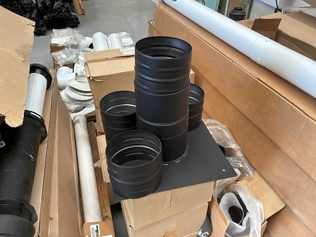 Partij diverse ventilatiebuizen en toebehoren - afbeelding 4 van  32