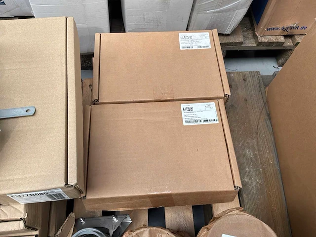 Partij diverse ventilatiebuizen en toebehoren - afbeelding 25 van  32