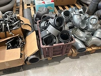 Partij diverse ventilatiepijpen, bochten en koppelstukken - afbeelding 11 van  13