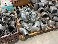 Partij diverse ventilatiepijpen, bochten en koppelstukken - afbeelding 2 van  13