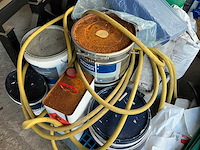 Partij diverse verf - afbeelding 8 van  9