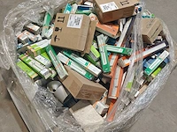 Partij diverse verlichting op pallet - nieuw in verpakking - afbeelding 7 van  7