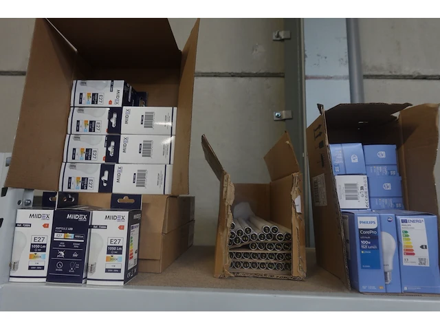Partij diverse verlichting & toebehoren - afbeelding 1 van  9