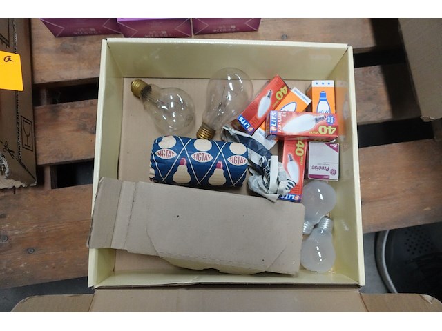 Partij diverse verlichting - afbeelding 2 van  5