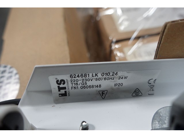 Partij diverse verlichtingsarmatuur lts + 41x lamp osram t5 54w/830 - afbeelding 20 van  21