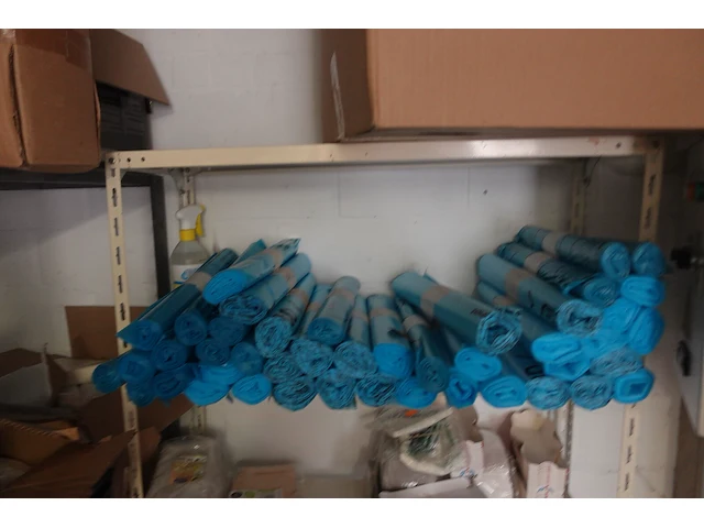 Partij diverse verpakking en decoratie - afbeelding 2 van  51