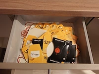 Partij diverse verpakking en decoratie - afbeelding 44 van  51