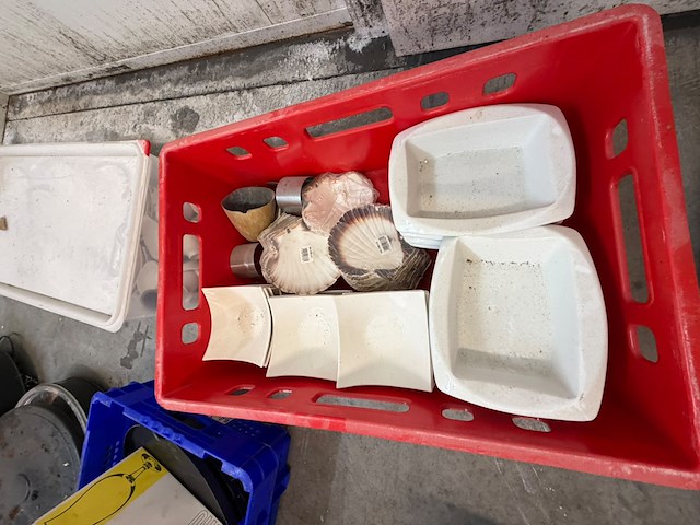 Partij diverse verpakkings- en horecabenodigdheden - afbeelding 10 van  25