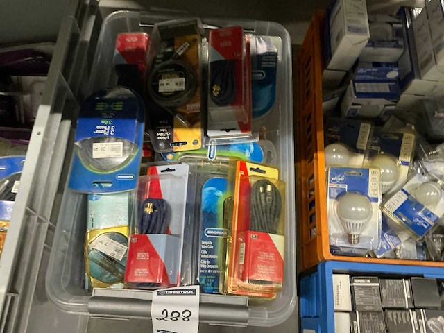 Partij diverse videokabels - afbeelding 1 van  3