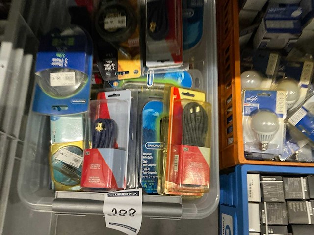 Partij diverse videokabels - afbeelding 2 van  3