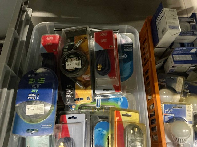 Partij diverse videokabels - afbeelding 3 van  3