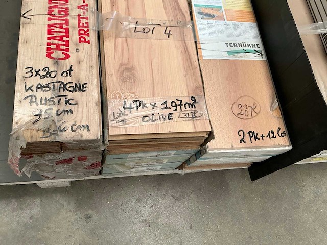 Partij diverse vloer-, plafond- en wandbekleding - afbeelding 5 van  7