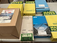 Partij diverse waaronder,auto luchtfilters - afbeelding 1 van  1