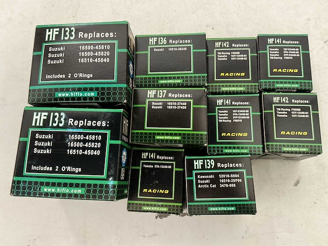 Partij diverse waaronder,moto oliefilters - afbeelding 1 van  1