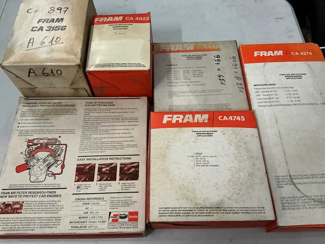 Partij diverse waaronder,oliefilters,aircofilters enz. - afbeelding 1 van  1