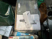 Partij diverse waterkranen en wasbakjes - afbeelding 3 van  7