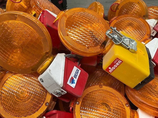 Partij diverse werflampen - afbeelding 2 van  7