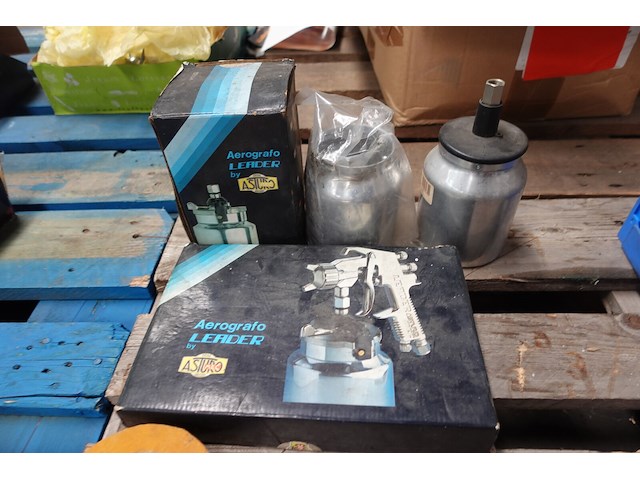 Partij diverse werkgereedschap - afbeelding 8 van  11