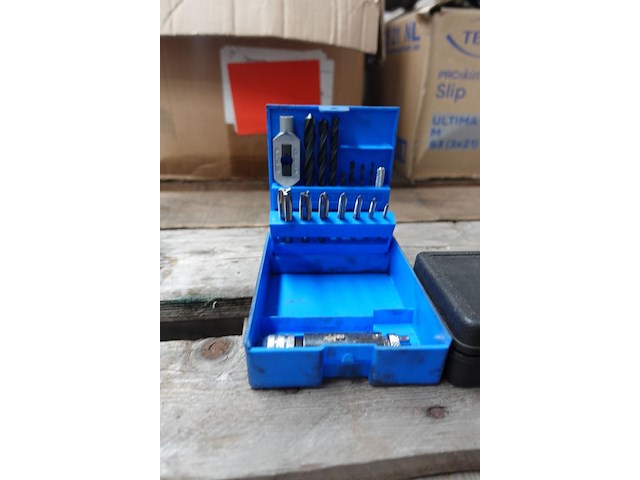 Partij diverse werkgereedschap - afbeelding 9 van  11