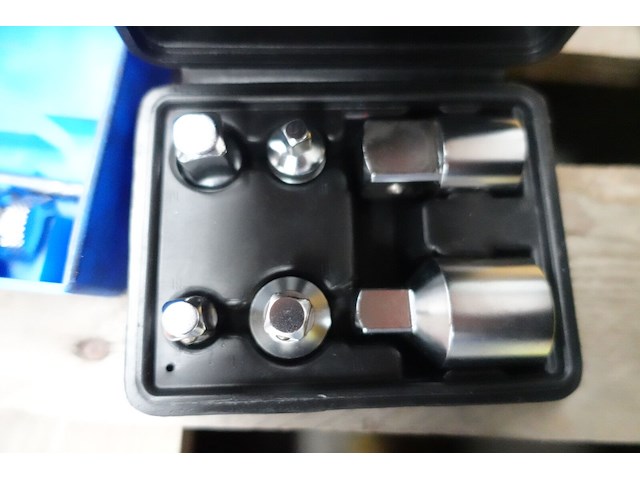 Partij diverse werkgereedschap - afbeelding 10 van  11