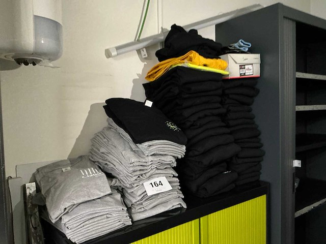 Partij diverse werkkleding - afbeelding 1 van  5