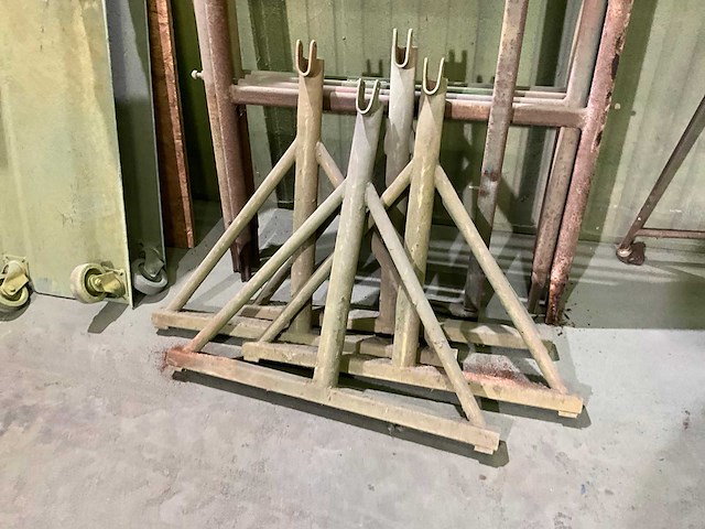 Partij diverse werkplaats benodigdheden - afbeelding 2 van  5