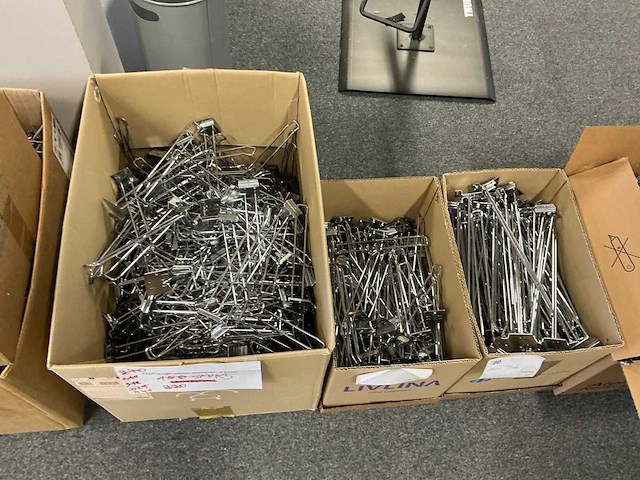 Partij diverse winkelhaken en beugels - afbeelding 5 van  10