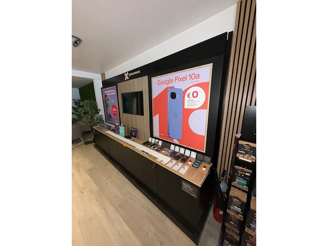 Partij diverse winkelinrichting voor telecomshop - afbeelding 2 van  7
