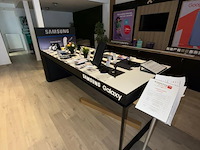 Partij diverse winkelinrichting voor telecomshop - afbeelding 4 van  7