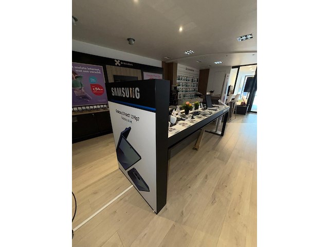 Partij diverse winkelinrichting voor telecomshop - afbeelding 6 van  7