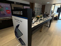 Partij diverse winkelinrichting voor telecomshop - afbeelding 6 van  7