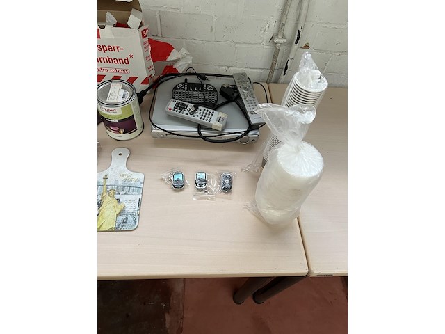 Partij diverse w.o. brandblusser en verf - afbeelding 4 van  4