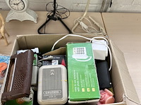 Partij diverse w.o. bureaulampen en drinkbekers - afbeelding 4 van  5