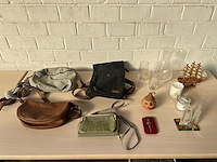 Partij diverse w.o. handtassen en glazen - afbeelding 1 van  6
