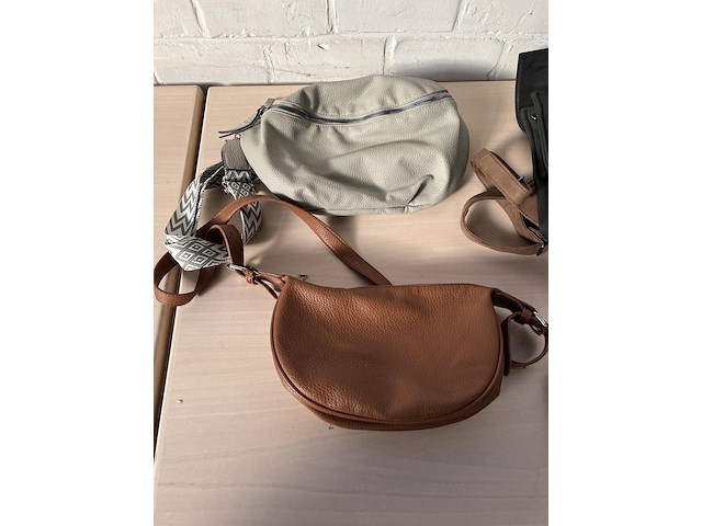 Partij diverse w.o. handtassen en glazen - afbeelding 2 van  6