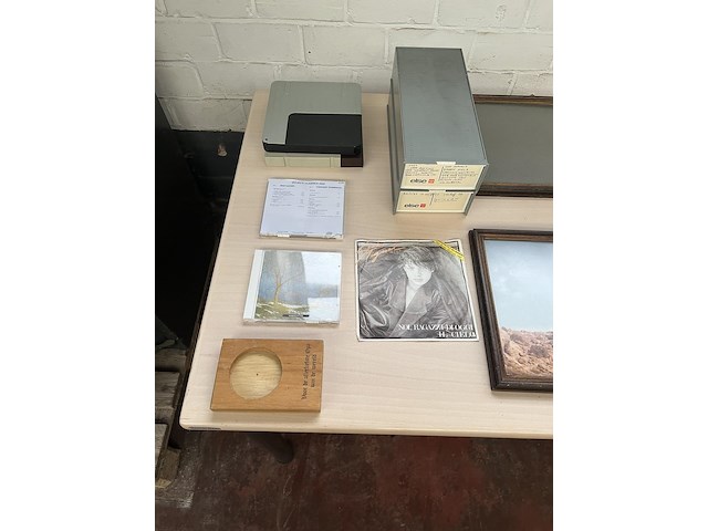 Partij diverse w.o. kaders en glazen - afbeelding 2 van  8