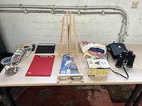 Partij diverse w.o. verrekijker enminiatuurezels