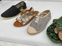Partij diverse zomerschoenen (ca. 100x) - afbeelding 2 van  3