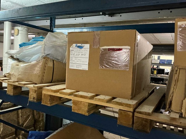 Partij diverse zwembad installatiematerialen - afbeelding 2 van  7