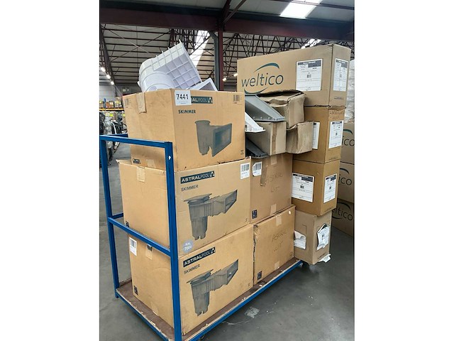 Partij diverse zwembad skimmers en onderdelen - afbeelding 7 van  8