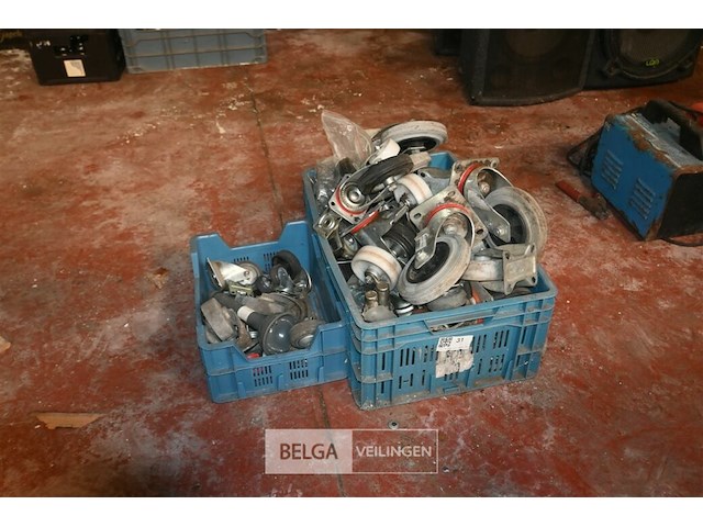 Partij diverse zwenkwielen - afbeelding 1 van  5