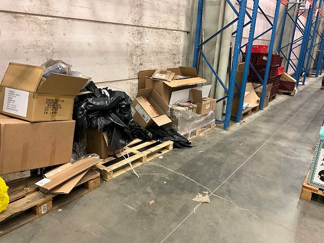 Partij diverse - afbeelding 1 van  9