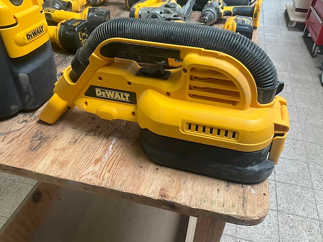 Partij diversen accu dewalt (10x) - afbeelding 19 van  21