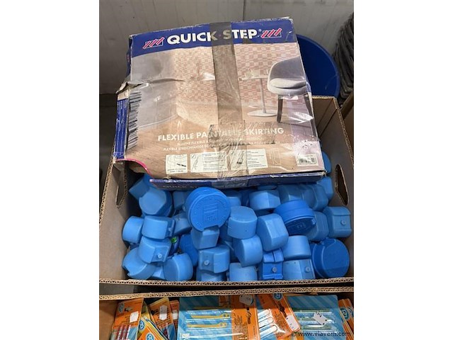 Partij diversen, decoupeer zaagbladen, lampen etc - afbeelding 6 van  7