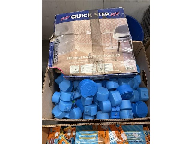 Partij diversen, decoupeer zaagbladen, lampen etc - afbeelding 6 van  7