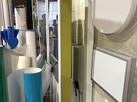 Partij diversen met bannerhouders en displays - afbeelding 9 van  19
